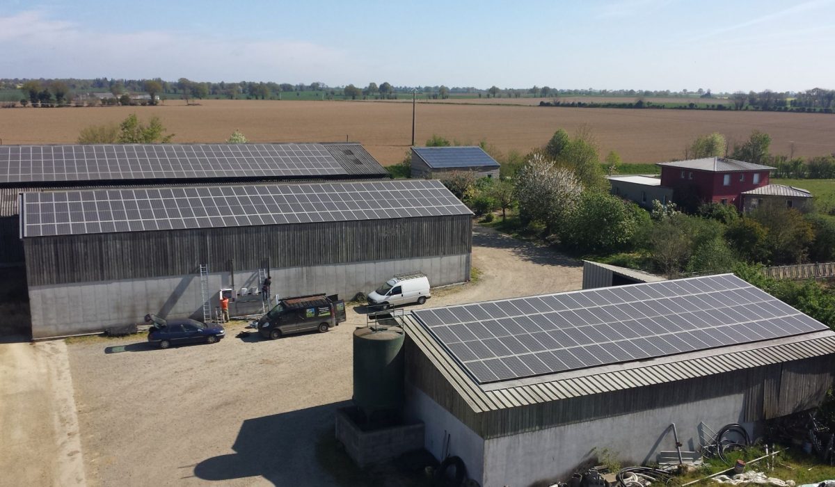 Site en production et autoconsommation photovoltaïque avec pilotage d'un tank à eau glacée pour la production laitière - Mayenne